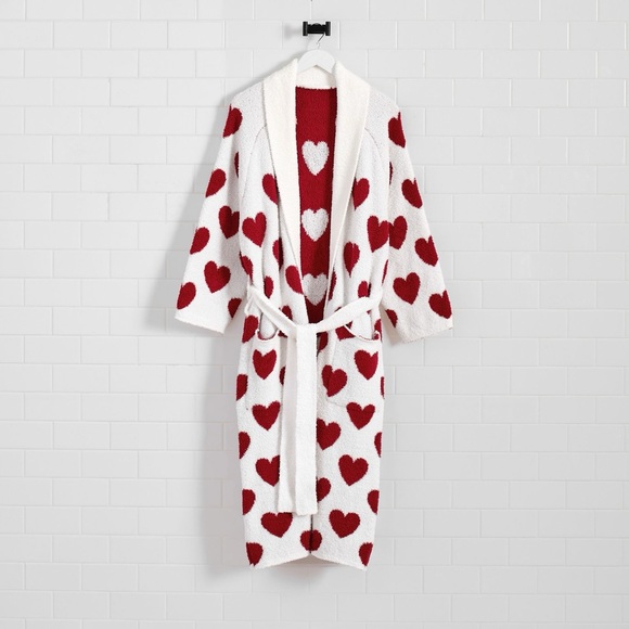 Pottery Barn Other - Pottery Barn heart Jacquard robe
